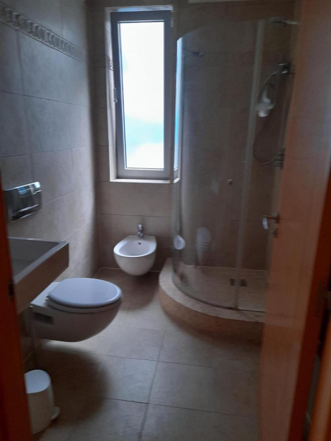 Three Bedroom Flat At Ocean Village غيبرالتار المظهر الخارجي الصورة