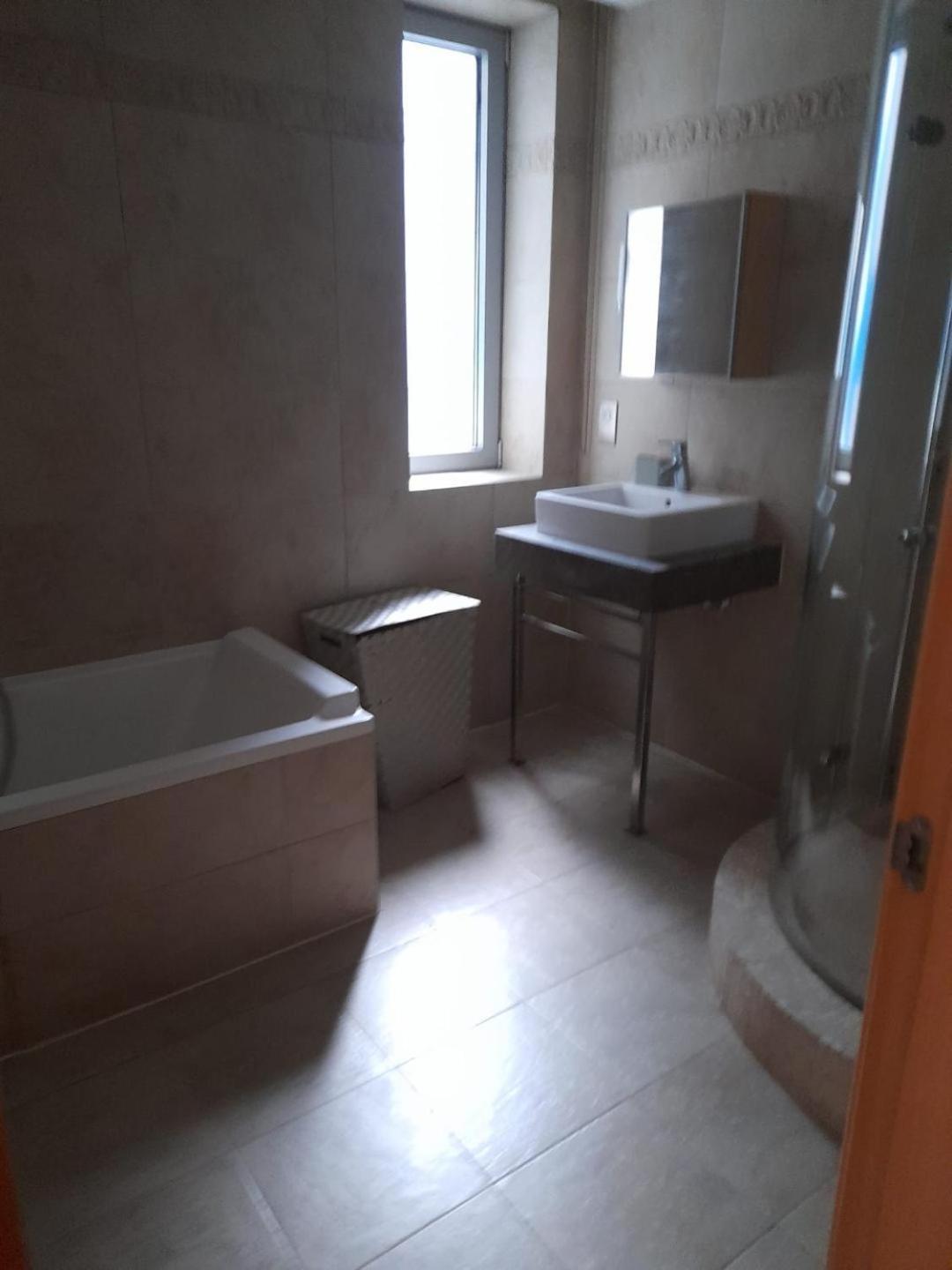 Three Bedroom Flat At Ocean Village غيبرالتار المظهر الخارجي الصورة